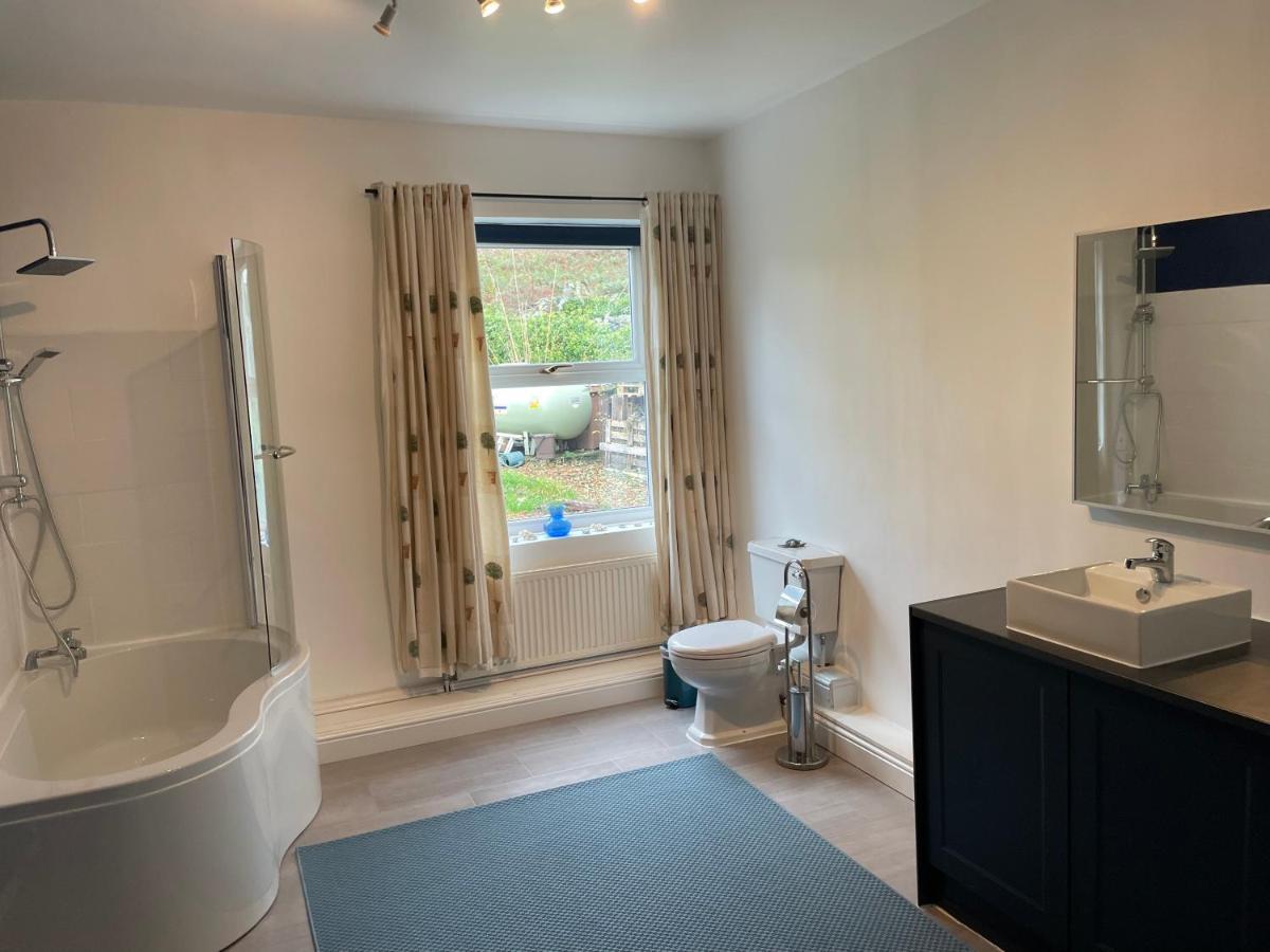 Spacious 3 Bedroom Garden Apartment In Snowdonia National Park Garndolbenmaen Zewnętrze zdjęcie