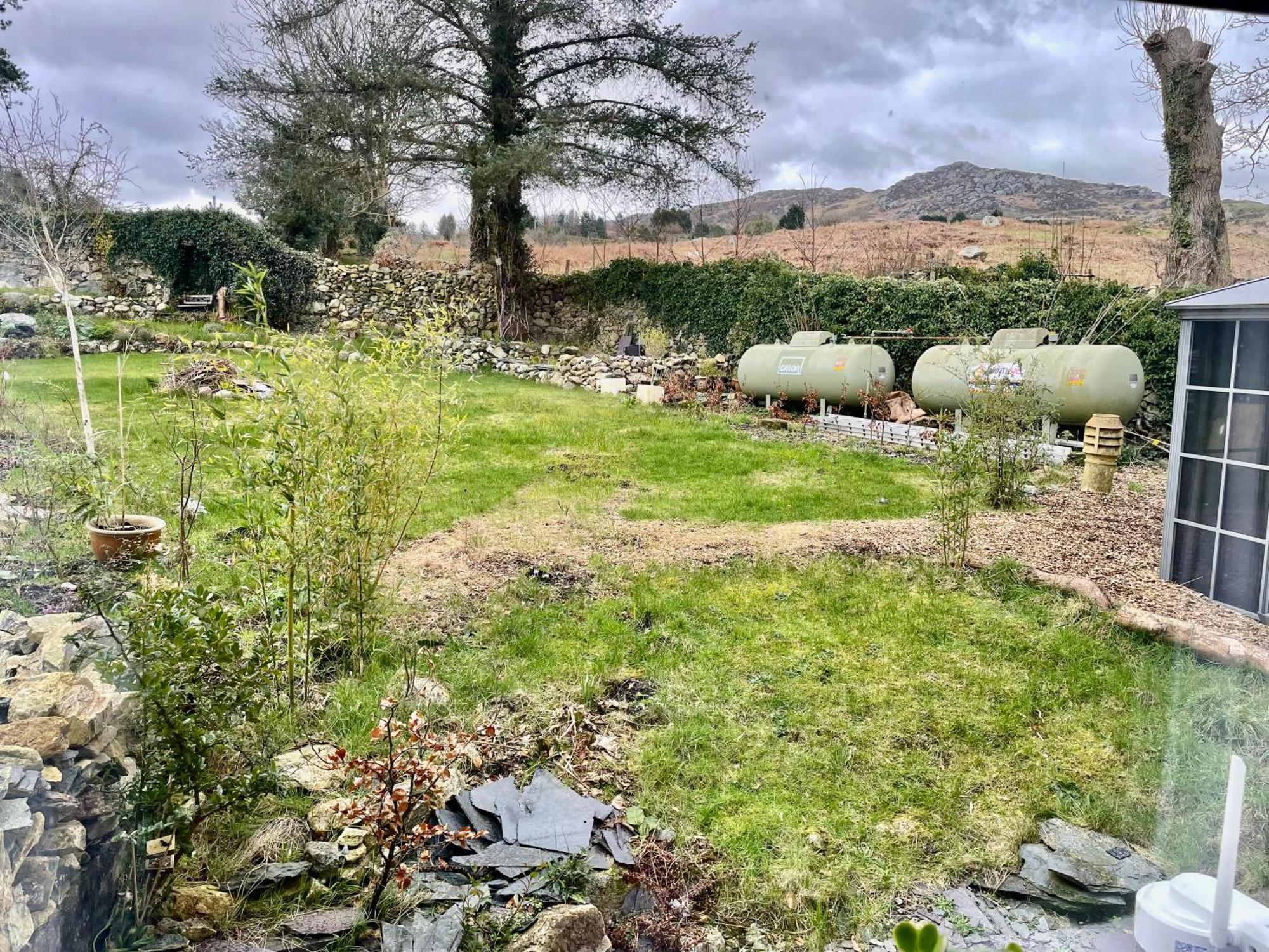 Spacious 3 Bedroom Garden Apartment In Snowdonia National Park Garndolbenmaen Zewnętrze zdjęcie